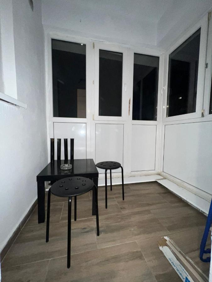 First Studio Bucarest Exterior foto